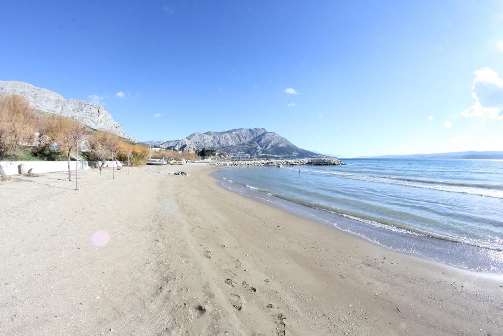 Villa Mandalinic Omis Bagian luar foto
