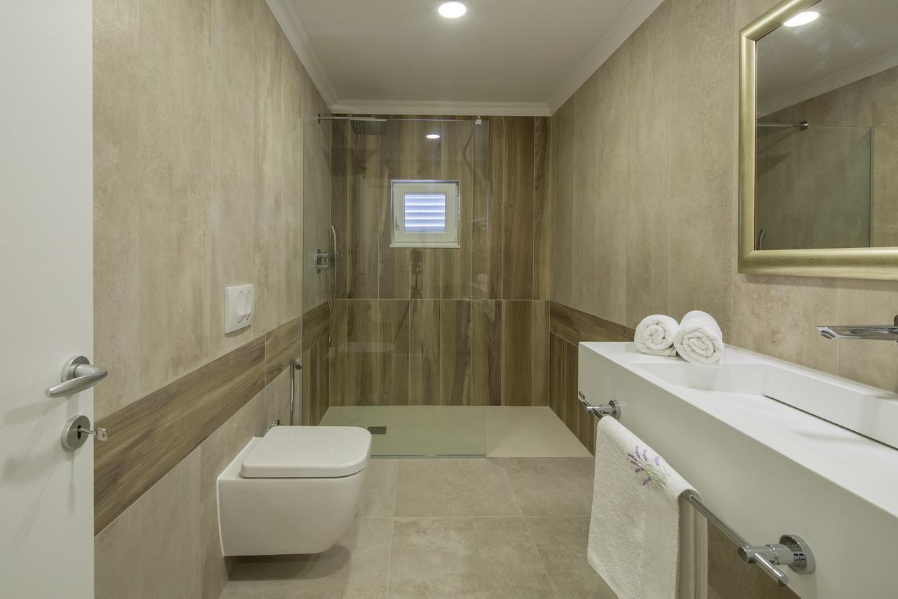 Villa Mandalinic Omis Bagian luar foto