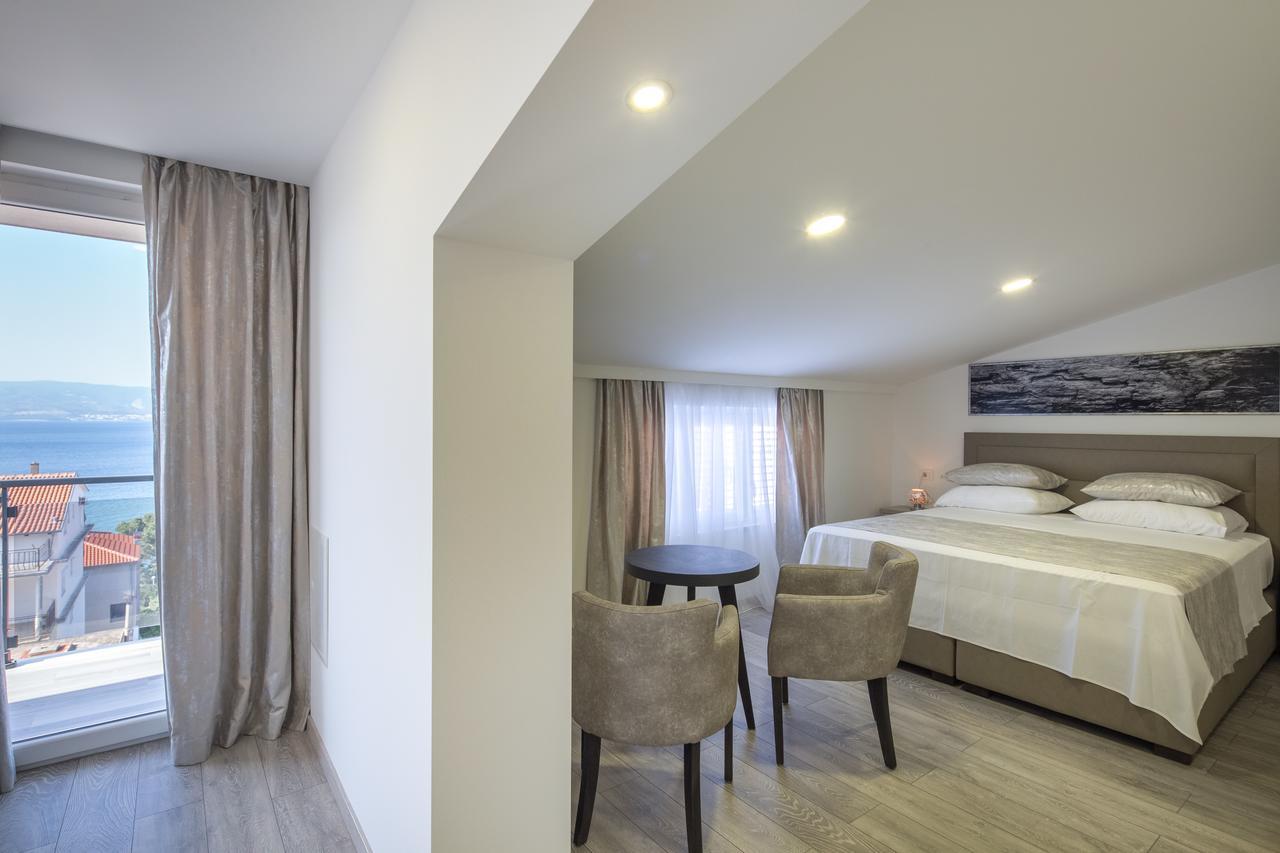 Villa Mandalinic Omis Bagian luar foto